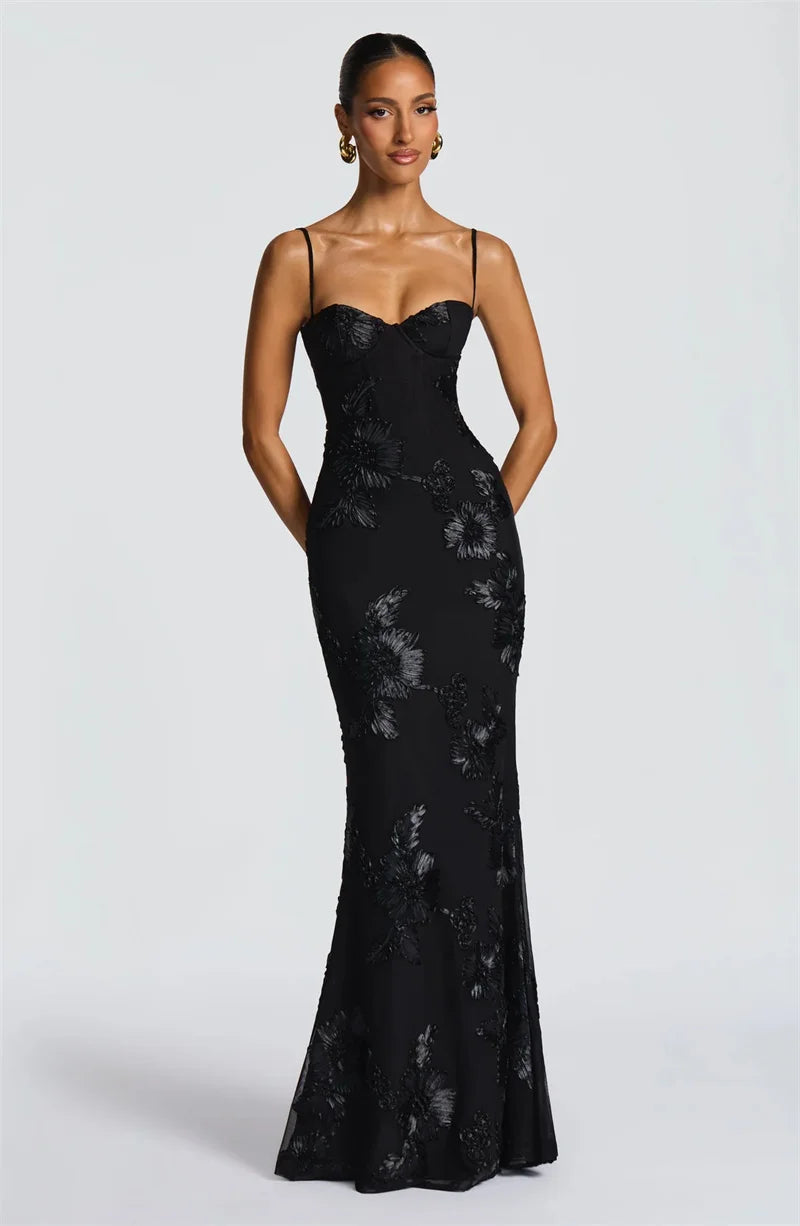 Aresa Backless Maxi Dress Black